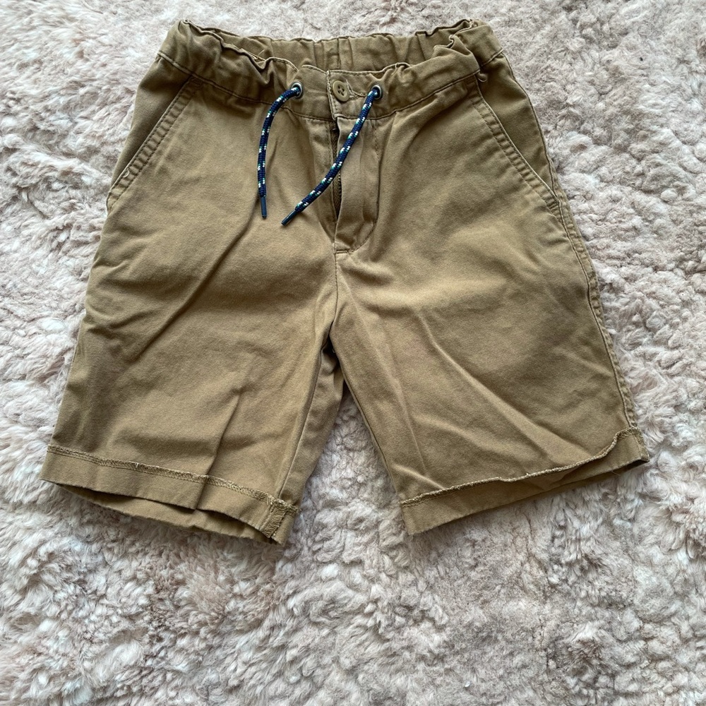 Polo Ralph Lauren. Boy shorts. Size 4T. Good condition.